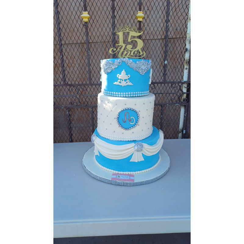 Pastel XV años 4837